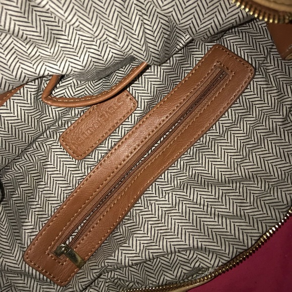 Steve Madden beige chain bag. - Picture 7 of 8